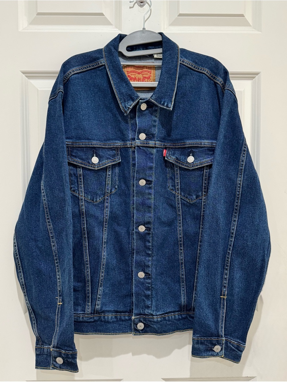 Levi’s Men’s Denim Jean Jacket Standard Fit Size L Dark Blue Classic Trucker